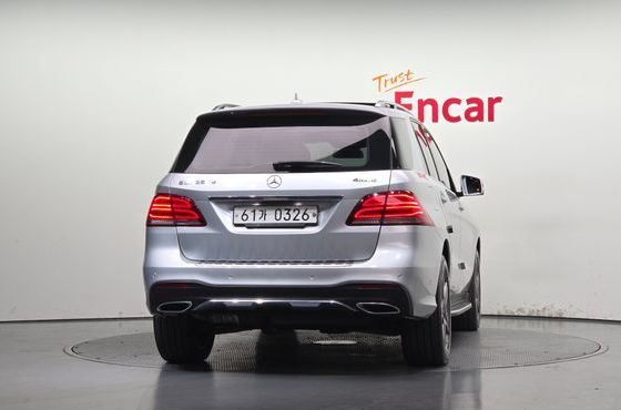 Mercedes-Benz GLE-Class GLE350 d 4MATIC — пробег 90 466 км — фото 4 из 5