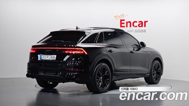 Audi Q8 55 TFSI Quattro Premium — пробег 33 206 км — фото 2 из 5