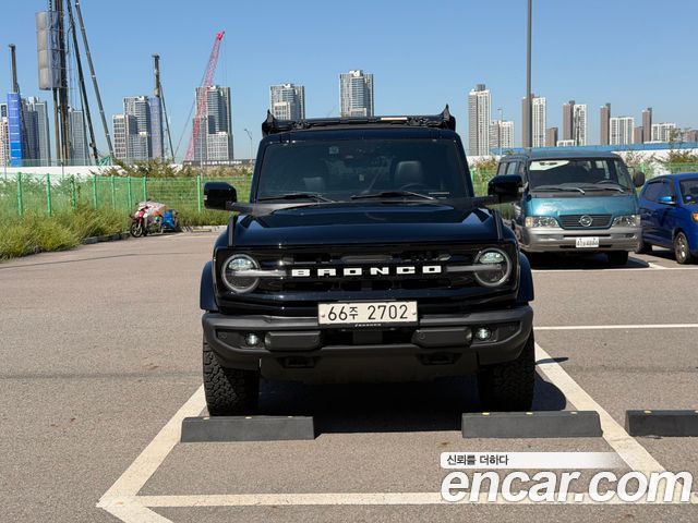 Ford Bronco 2.7 Outer Banks — пробег 33 000 км — фото 3 из 5
