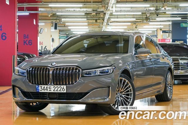 BMW 7-Series 740Li xDrive Design Pure Excellence — пробег 90 600 км — фото 1 из 5