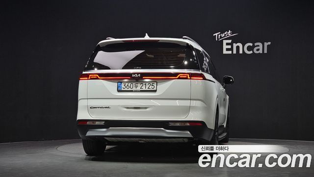 Kia Carnival из Кореи Encar