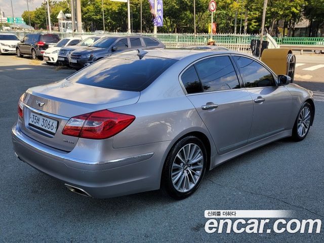 Hyundai Genesis из Кореи Encar