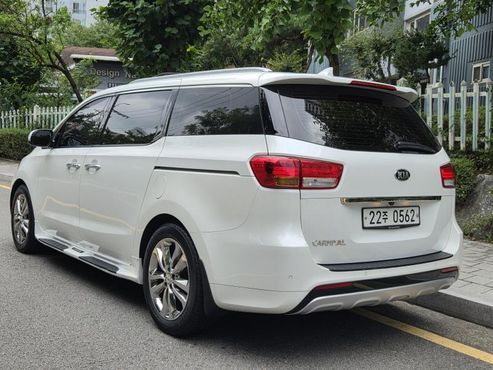 Kia Carnival 9-seater Prestige — пробег 130 681 км — фото 5 из 5