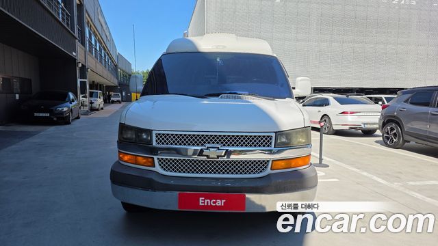 Chevrolet Express Van 5.3 — пробег 183 932 км — фото 3 из 5