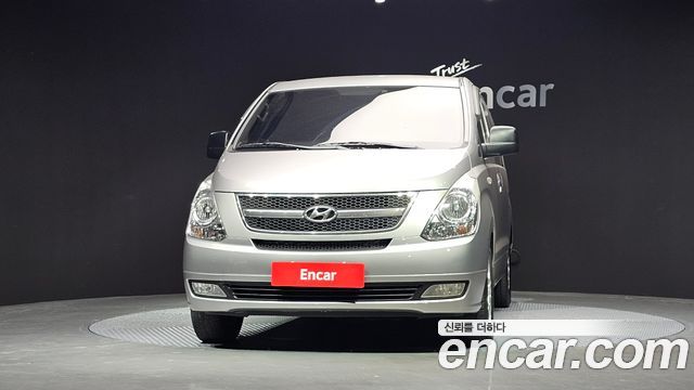 Hyundai Starex 12-Seater Wagon CVX Premium — пробег 151 792 км — фото 3 из 5