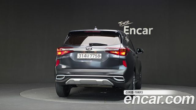 Kia Seltos из Кореи Encar