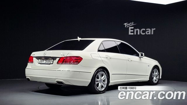 Mercedes-Benz E-Class E220 CDI Avantgarde — пробег 145 564 км — фото 2 из 5