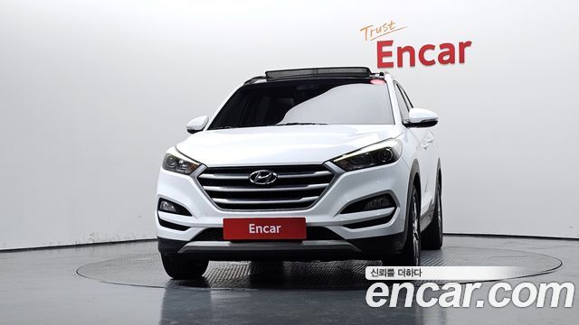 Hyundai Tucson Diesel 2.0 2WD Style Special — пробег 172 754 км — фото 3 из 5