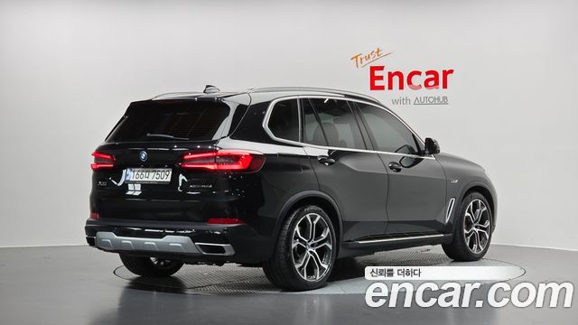 BMW X5 xDrive 45e xLine — пробег 130 403 км — фото 2 из 5