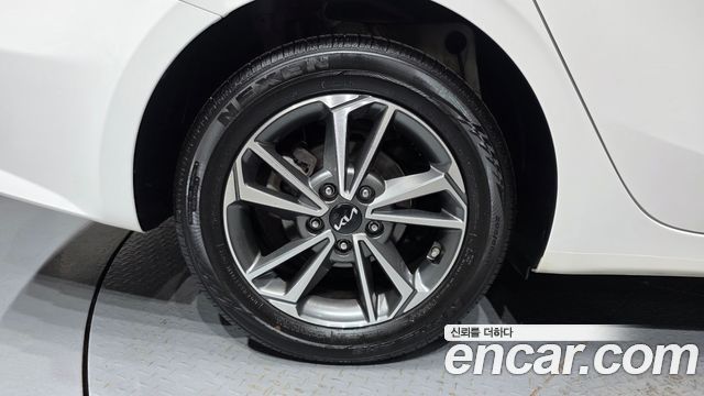 Kia K3 из Кореи Encar