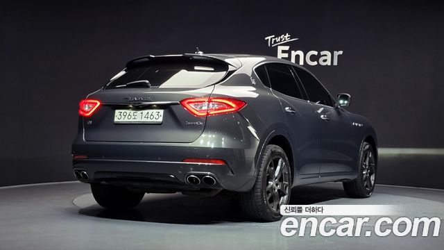 Maserati Levante 3.0 Diesel AWD Sport — пробег 182 365 км — фото 2 из 5