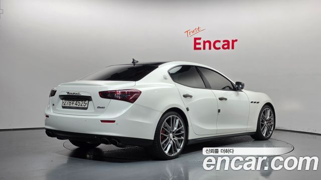 Maserati Ghibli из Кореи Encar