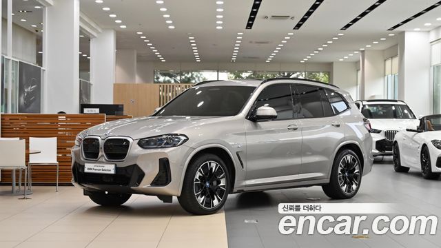 BMW iX3 M Sports — пробег 32 266 км — фото 1 из 5