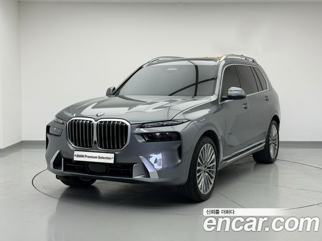 BMW X7 xDrive 40i Design Pure Excellence 7-Seater — пробег 4 060 км — фото 1 из 5