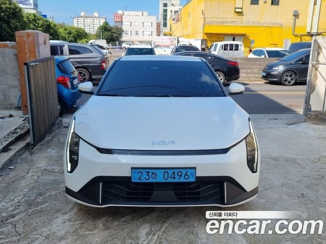 Kia EV4 Standard 2WD Air — пробег 6 488 км — фото 1 из 5