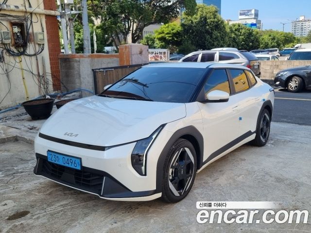 Kia EV4 Standard 2WD Air — пробег 6 488 км — фото 2 из 5