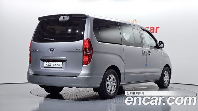 Hyundai Starex 11-Seater Wagon CVX Premium — пробег 104 362 км — фото 2 из 5