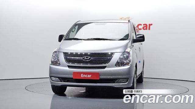 Hyundai Starex 11-Seater Wagon CVX Premium — пробег 104 362 км — фото 3 из 5