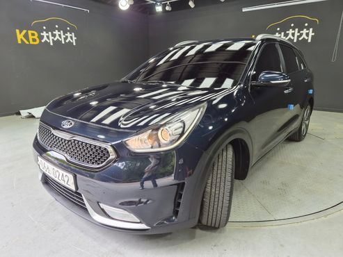 Kia Niro Prestige — пробег 163 580 км — фото 5 из 5