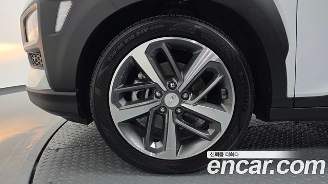 Hyundai Kona из Кореи Encar