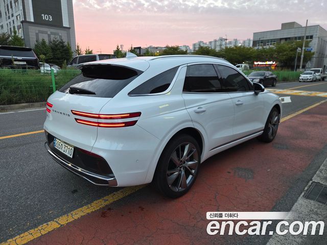Genesis GV70 2.5T Gasoline 2WD — пробег 11 000 км — фото 3 из 5