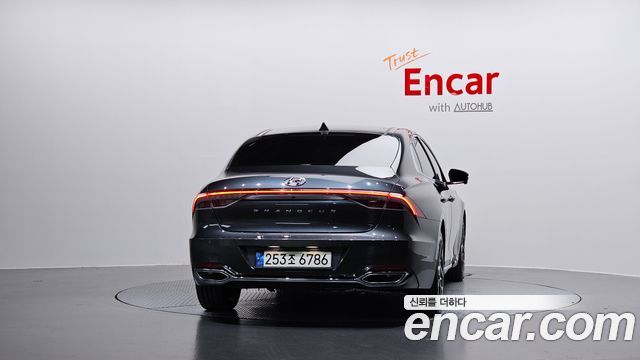 Hyundai Grandeur из Кореи Encar
