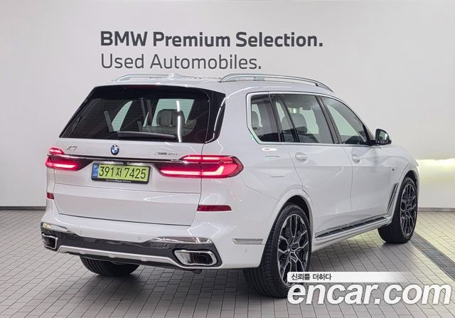 BMW X7 xDrive 40i M Sport 7STR — пробег 4 345 км — фото 2 из 5
