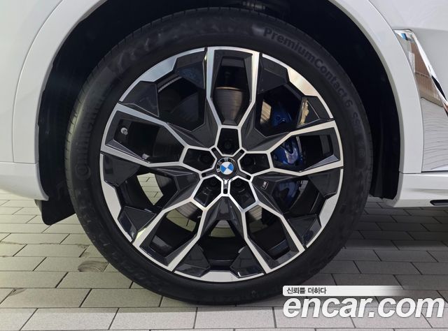BMW X7 xDrive 40i M Sport 7STR — пробег 4 345 км — фото 5 из 5
