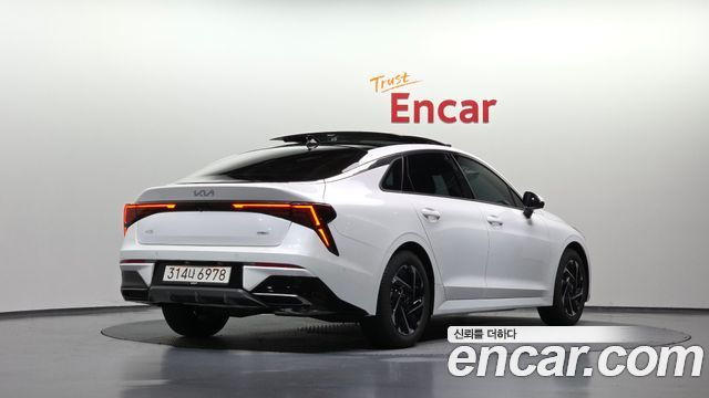 Kia K5 Signature — пробег 2 591 км — фото 2 из 5