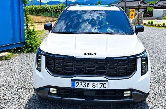 Kia Carnival Hev 9 Seater X Line — пробег 1 200 км — фото 3 из 5