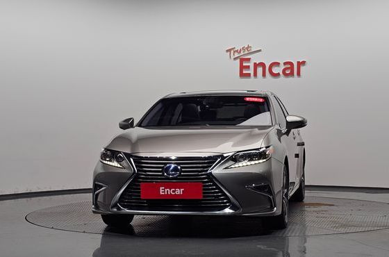 Lexus ES Supreme XV60 — пробег 69 959 км — фото 3 из 5