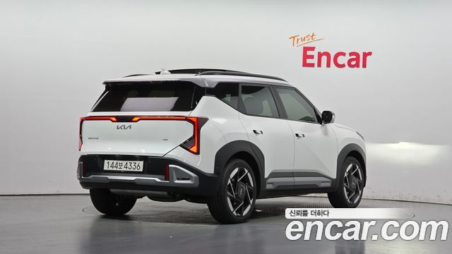 Kia Seltos Gasoline 1.6T 4WD Signature — пробег 2 829 км — фото 2 из 5