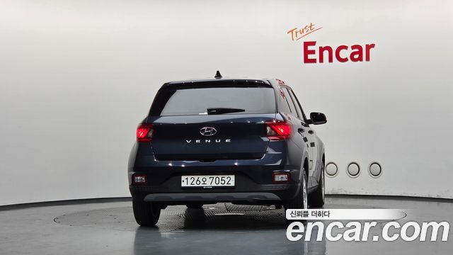 Hyundai Venue из Кореи Encar