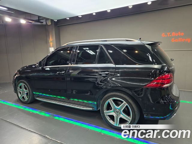 Mercedes-Benz GLE-Class GLE350 d 4MATIC Premium — пробег 104 869 км — фото 3 из 5