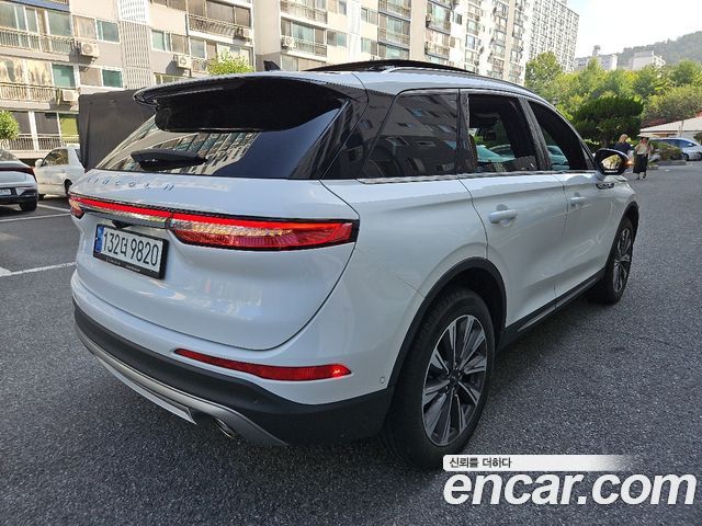 Lincoln Corsair 2.0 Reserve AWD — пробег 49 574 км — фото 4 из 5