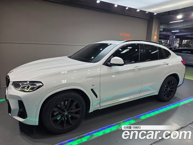 BMW X4 xDrive20i M Sport Pro Special Edition — пробег 9 322 км — фото 1 из 5