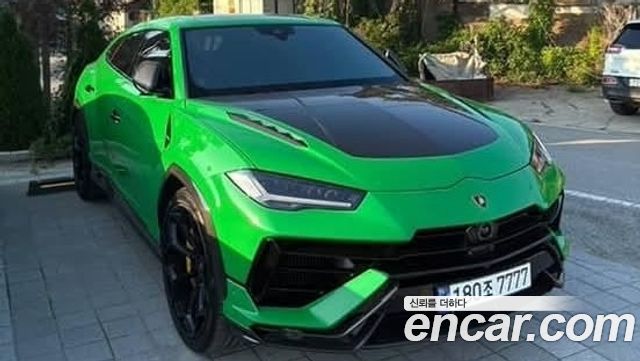 Lamborghini Urus 4.0 V8 Performante — пробег 4 200 км — фото 1 из 5