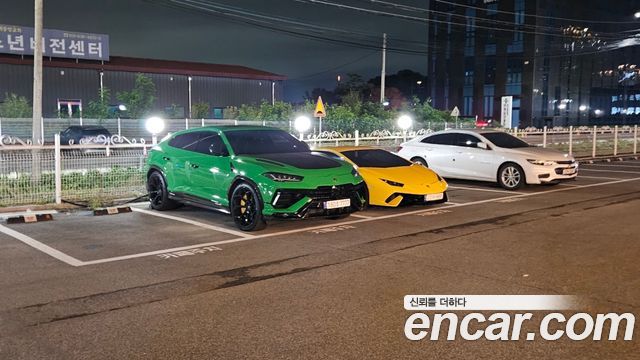 Lamborghini Urus 4.0 V8 Performante — пробег 4 200 км — фото 3 из 5