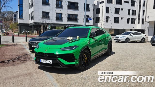 Lamborghini Urus 4.0 V8 Performante — пробег 4 200 км — фото 4 из 5