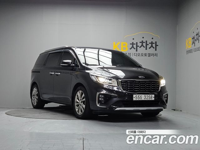 Kia Carnival из Кореи Encar