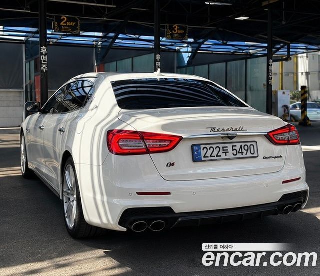 Maserati Quattroporte S Q4 3.0 V6 — пробег 93 800 км — фото 4 из 5