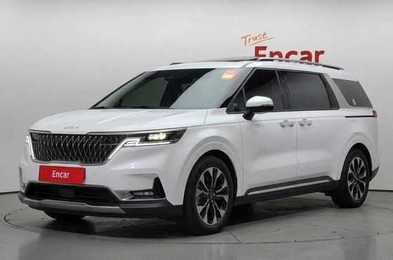 Kia Carnival Gasoline 7-Seater Signature — пробег 72 494 км — фото 1 из 5