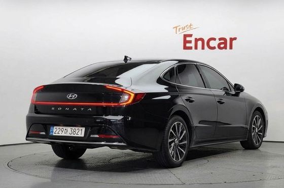 Hyundai Sonata 2.0 Premium Plus — пробег 128 035 км — фото 2 из 5
