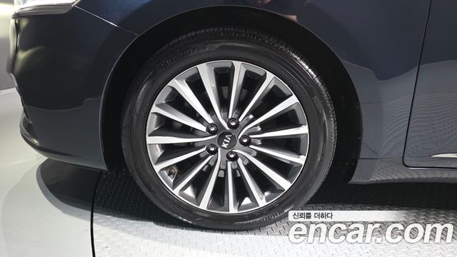 Kia K7 из Кореи Encar