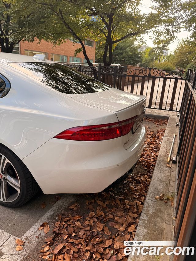 Jaguar XF 3.0 S AWD — пробег 165 000 км — фото 2 из 5