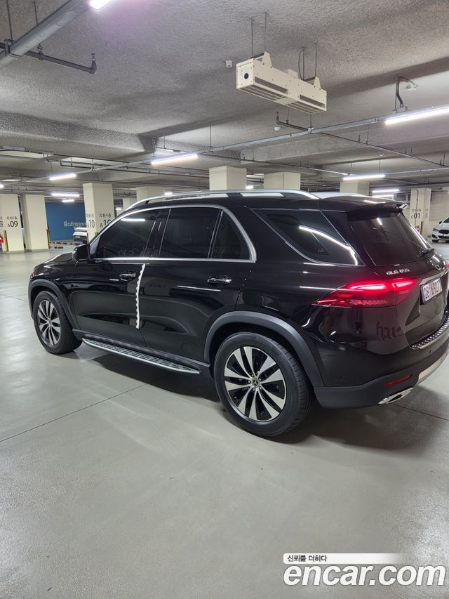 Mercedes-Benz GLE-Class GLE350 4MATIC — пробег 18 км — фото 2 из 5
