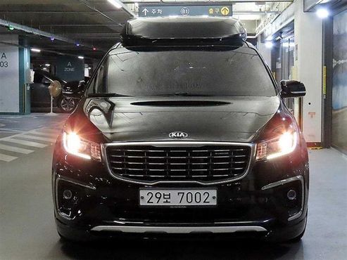 Kia Carnival 9-Seater Hi-Limousine Luxury — пробег 58 814 км — фото 2 из 5