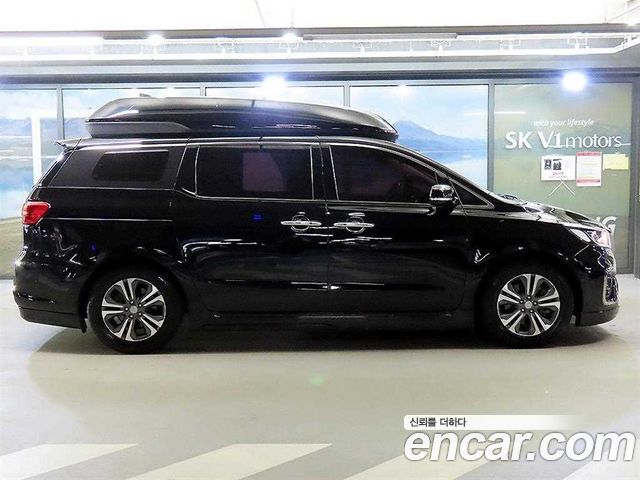 Kia Carnival из Кореи Encar