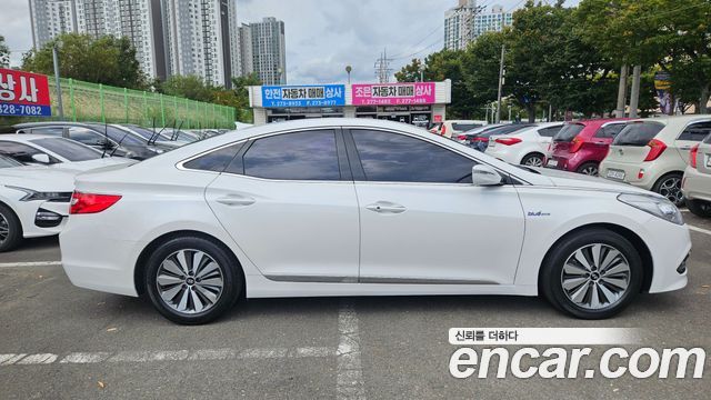 Hyundai Grandeur Premium — пробег 117 187 км — фото 4 из 5