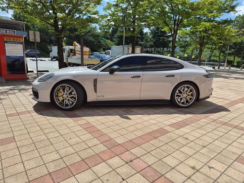 Porsche Panamera 4.0 GTS — пробег 76 000 км — фото 3 из 5